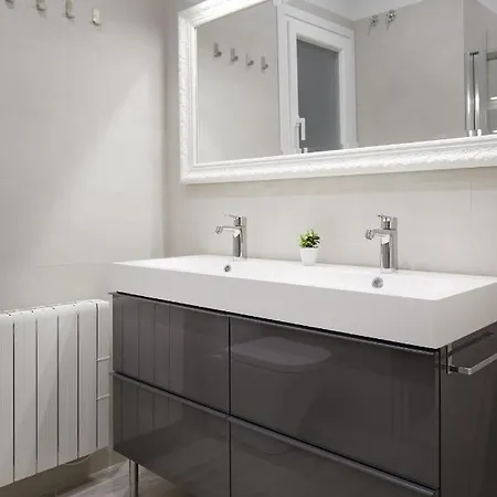 Always Easy I Tabakalera * 圣塞瓦斯蒂安