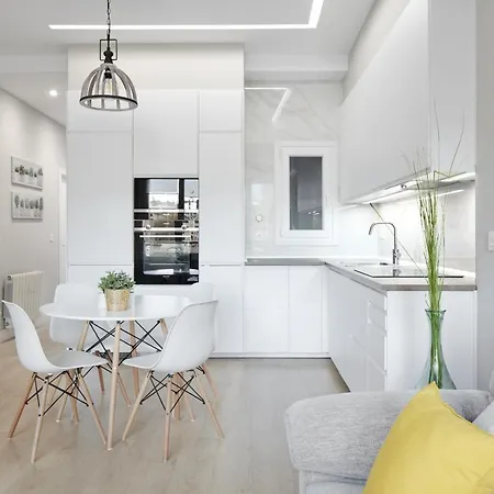 Always Easy I Tabakalera 圣塞瓦斯蒂安