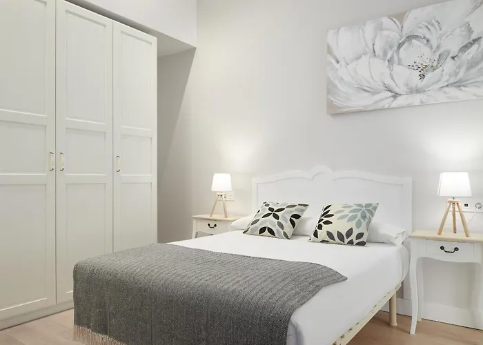 Apartment Always Easy I Tabakalera *